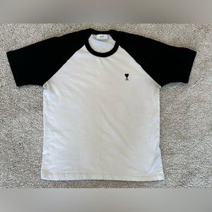 Men’s AMI T-Shirt (Large but Fits Like S/M) (Stained Under Sleeves)